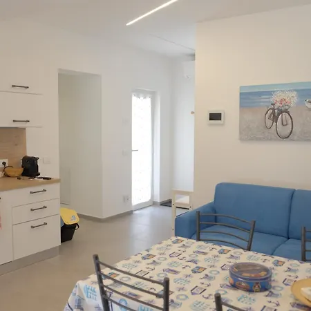 Riva Ponente アパート リヴァ・トリゴーゾ