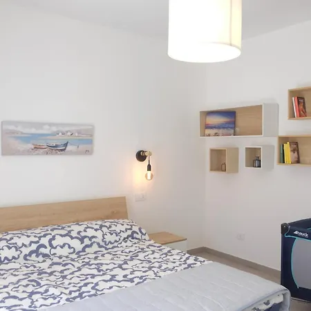 アパート Riva Ponente リヴァ・トリゴーゾ