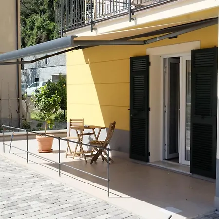 Riva Ponente Apartment